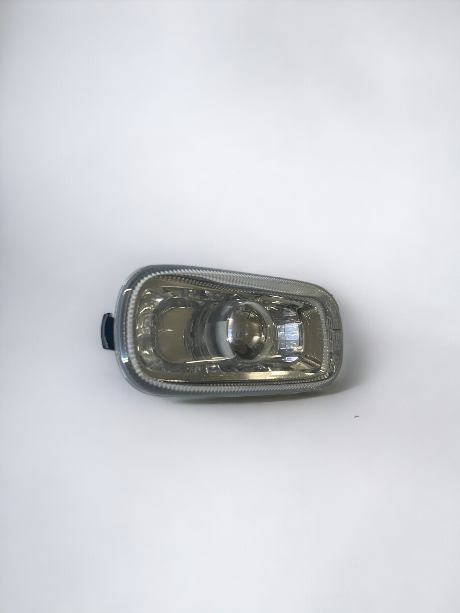 AUDİ A4 2005 - 2008 ÇAMURLUK SİNYALİ LAMBASI ŞEFFAF - resim 1
