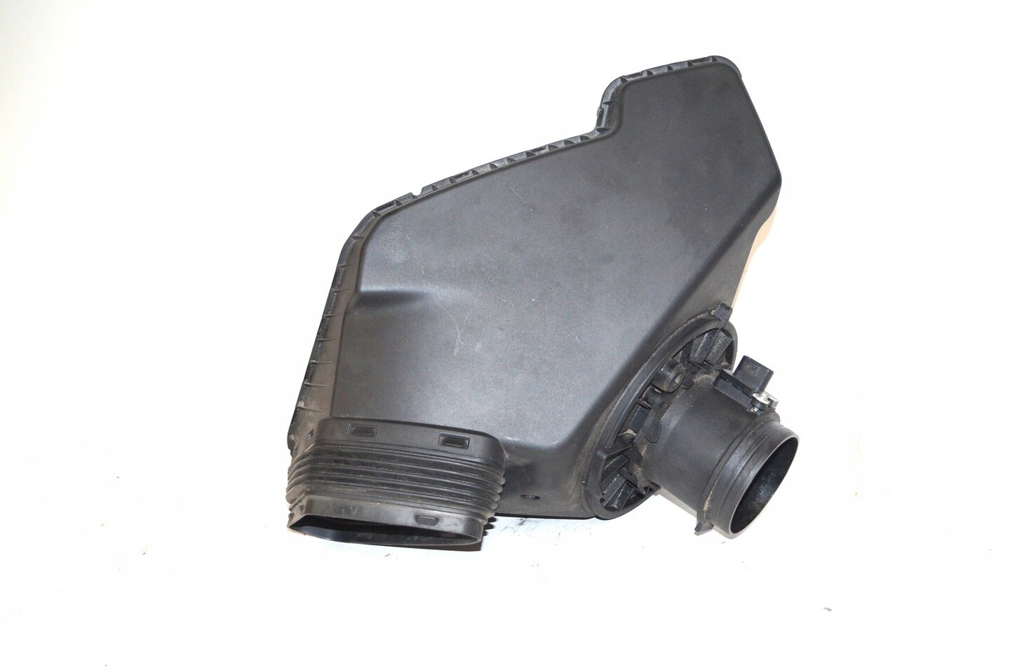AUDİ A6 2012 2.0 3.0 BENZİN HAVA FİLTRE KUTUSU - resim 1