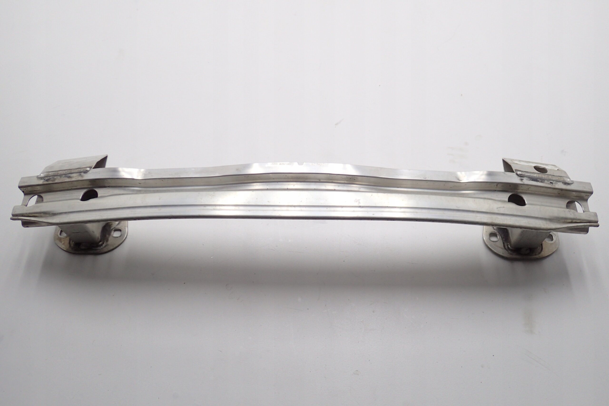 AUDİ Q8 2007 - 2015 ARKA TAMPON DEMİRİ - resim 1