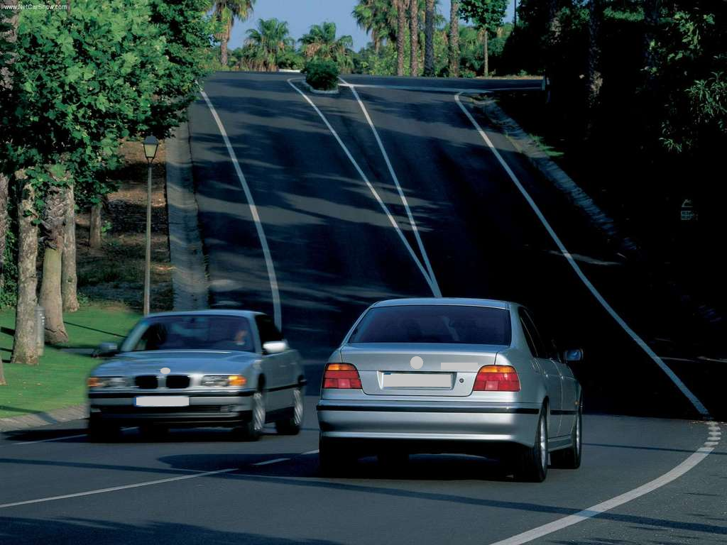 /assets/uploads/bmw-e60-525i-2003---2005-bagaj-acma-dugmesi-tusu-butonu-665ec66c23191.jpg