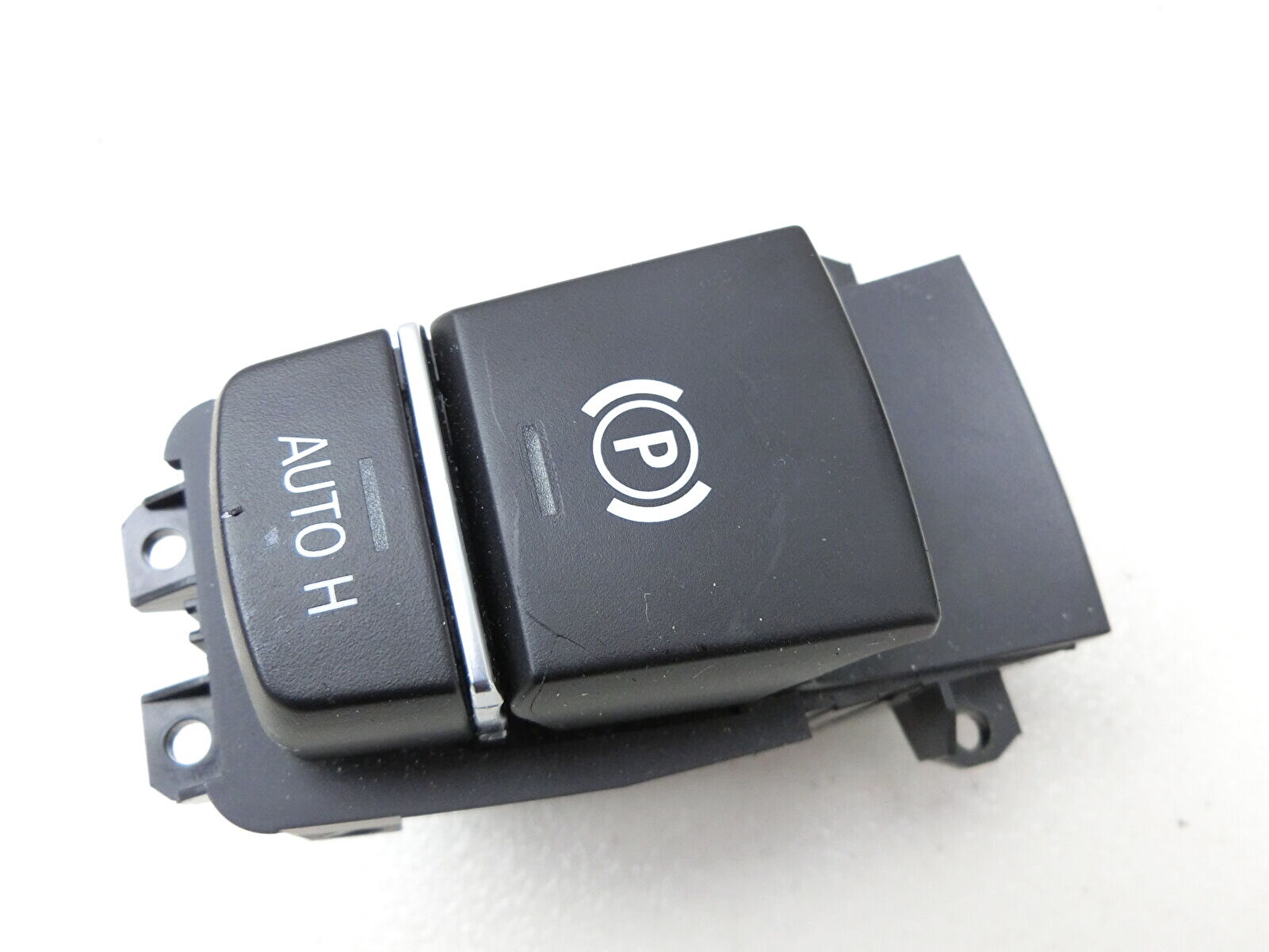 bmw-f06-el-freni-park-dugmesi-12-pin-61319217594---61319355233-1.jpg