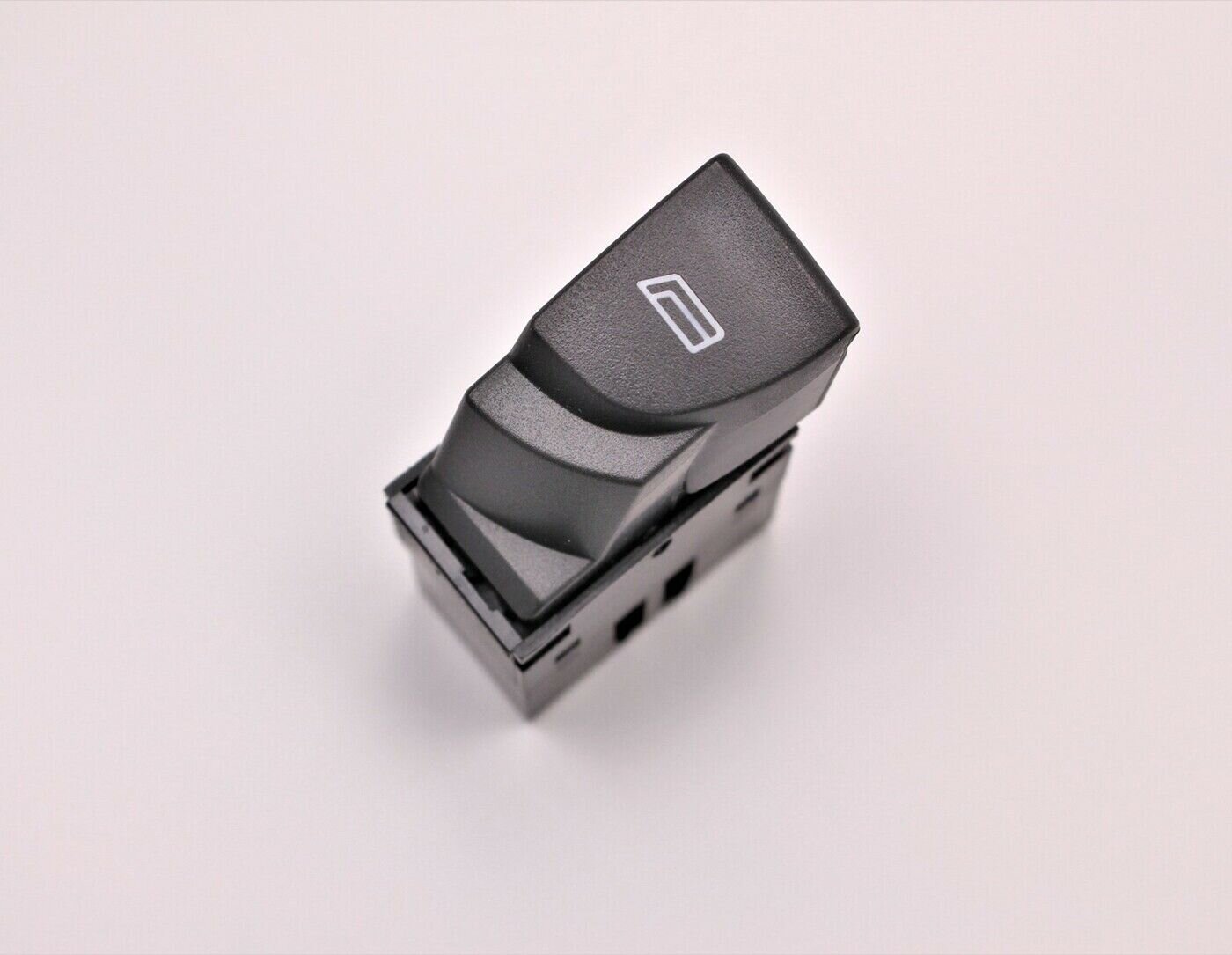 citroen-relay-2002-2006-tek-cam-acma-dugmesi-sag-taraf-1.jpg