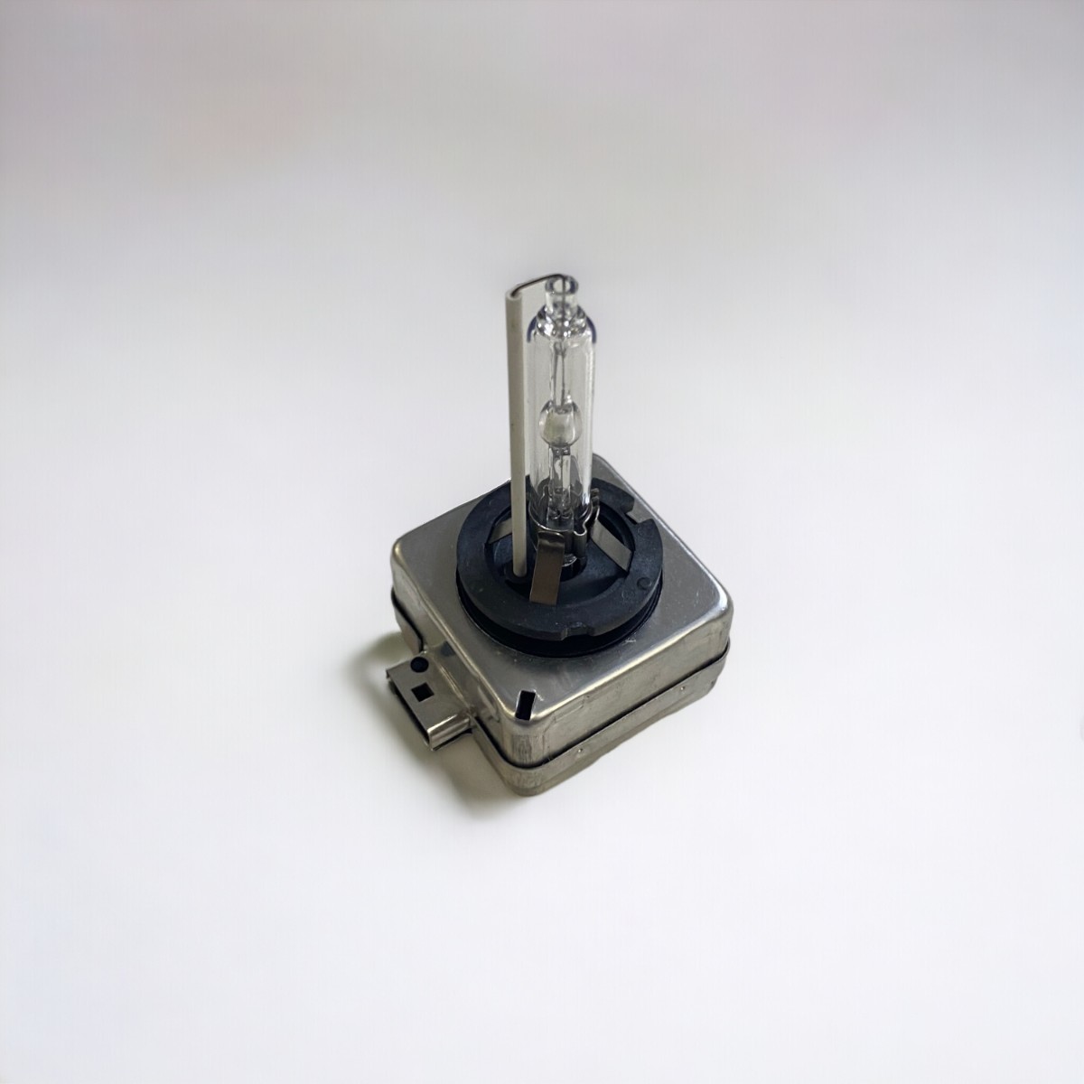 D1S XENON BEYAZ AMPUL SAĞ VE SOL 6000K N10566103 9285141294 00057211 - resim 1