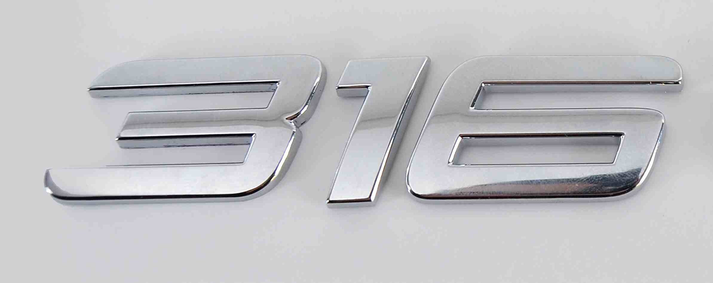 mercedes-benz-316-2014---2020-sonrasi-arka-bagaj-yazisi-1.jpg