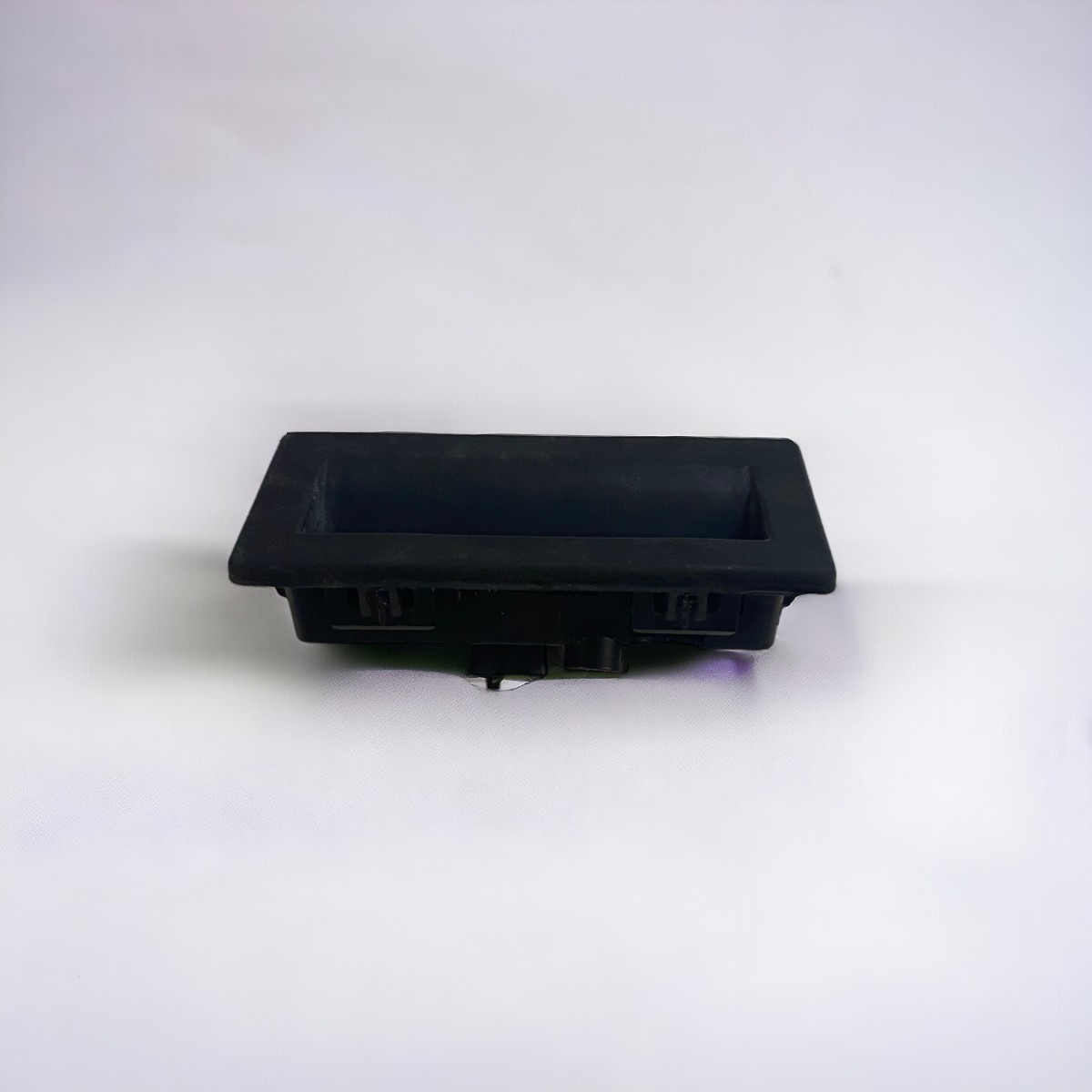 /assets/uploads/octavia-2013---2021-bagaj-acma-butonu-kolu-665eca628cec4.jpg