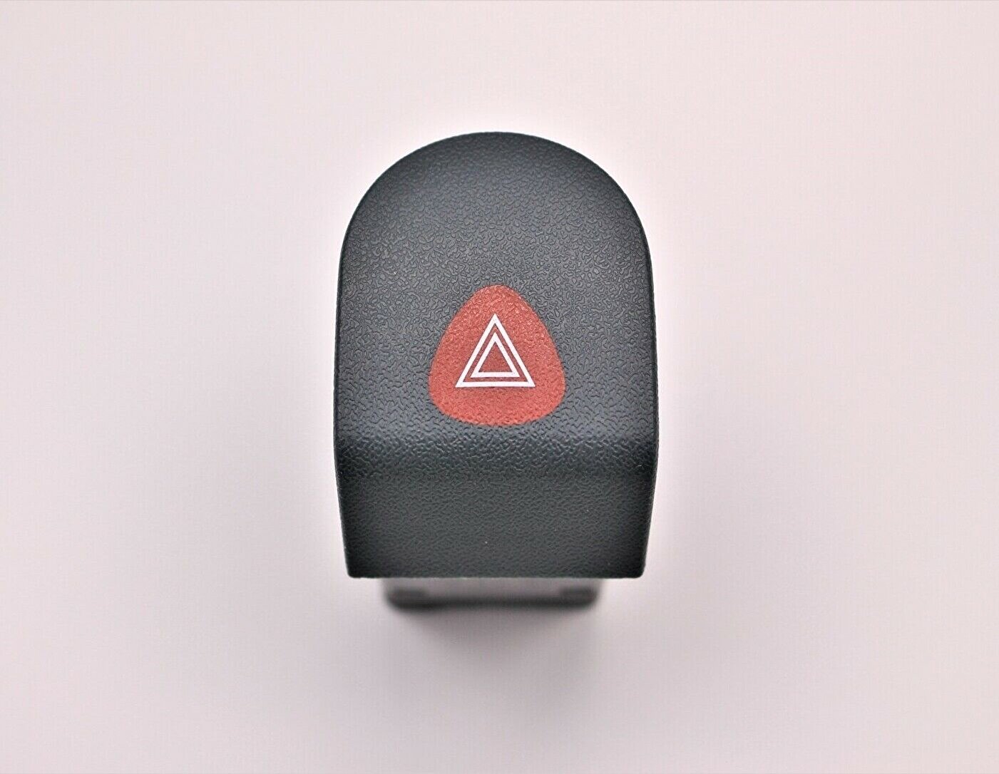 renault-kangoo-dortlu-flasor-dugmesi-8-pin-1.jpg