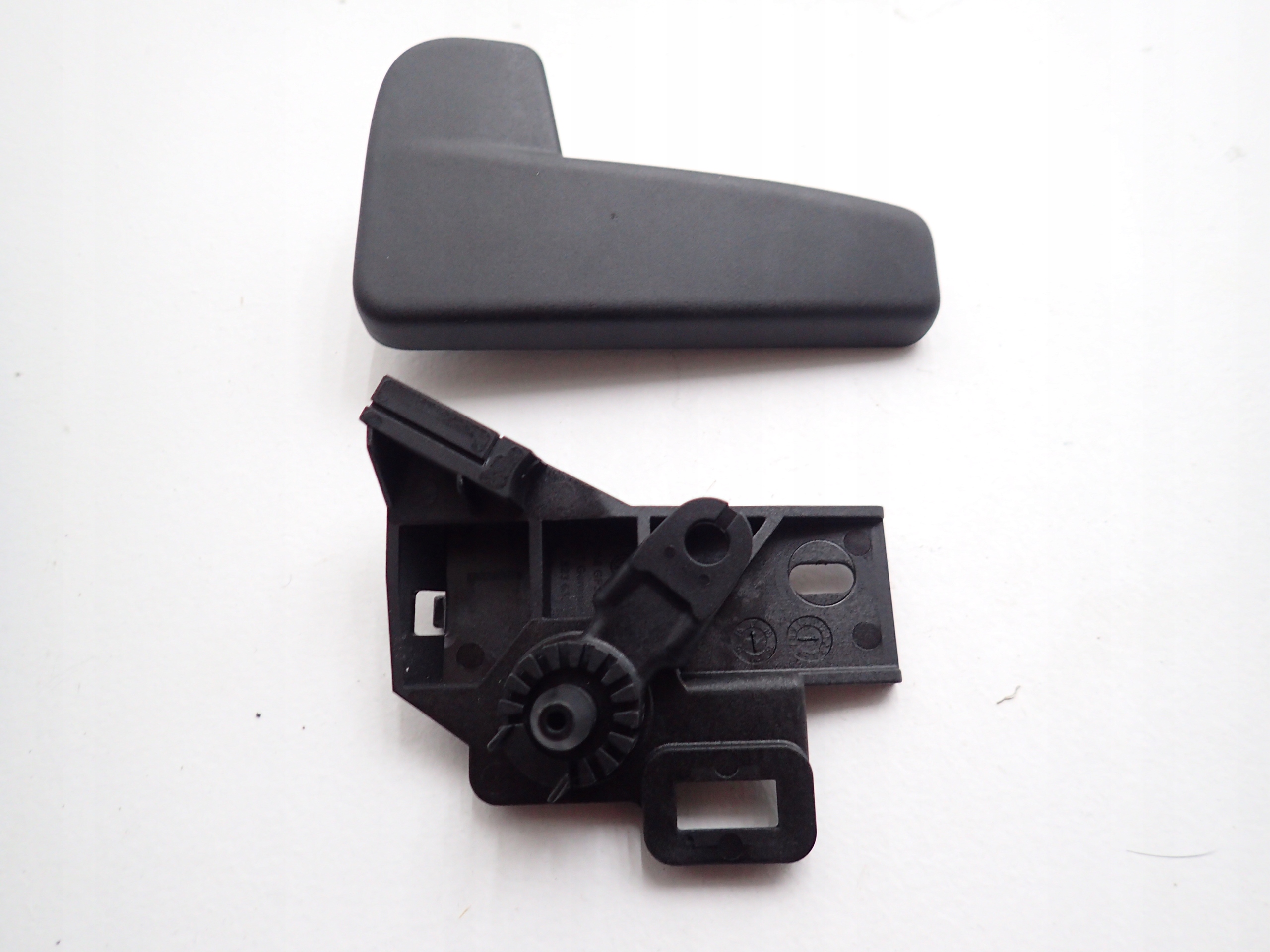 SEAT TOLEDO 2013 - 2016 MOTOR KAPUT AÇMA KOLU SET - resim 1