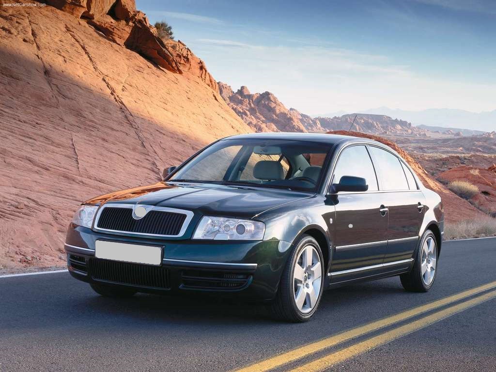 /assets/uploads/skoda-superb-2002---2008-guneslik-lambasi-gri-makyaj-aydinlatmasi-665ec56a65a8c.jpg