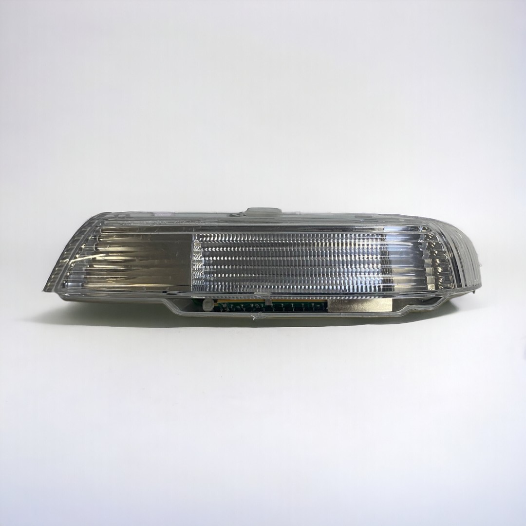 /assets/uploads/touareg-2003---2010-sag-ayna-sinyali-led-lambasi-665ec7150f95f.jpg