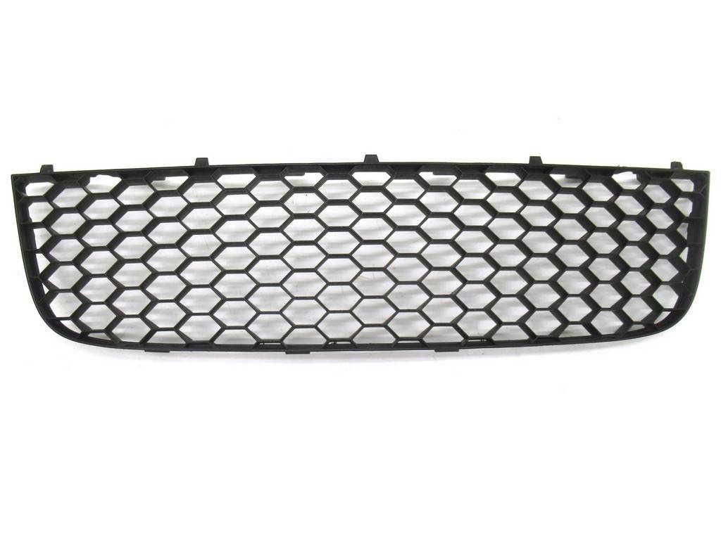 VOLKSWAGEN GOLF 5 GTİ 2004 - 2009 TAMPON ORTA IZGARA - resim 1