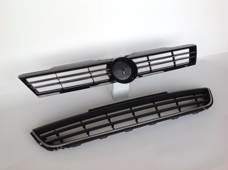 VOLKSWAGEN JETTA 2011 - 2014 ÖN PANJUR ORTA IZGARA - resim 1