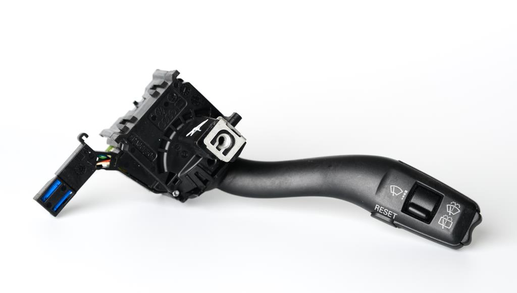 VOLKSWAGEN JETTA SİLGİ KOLU YOL BİLGİSAYARLI - resim 1