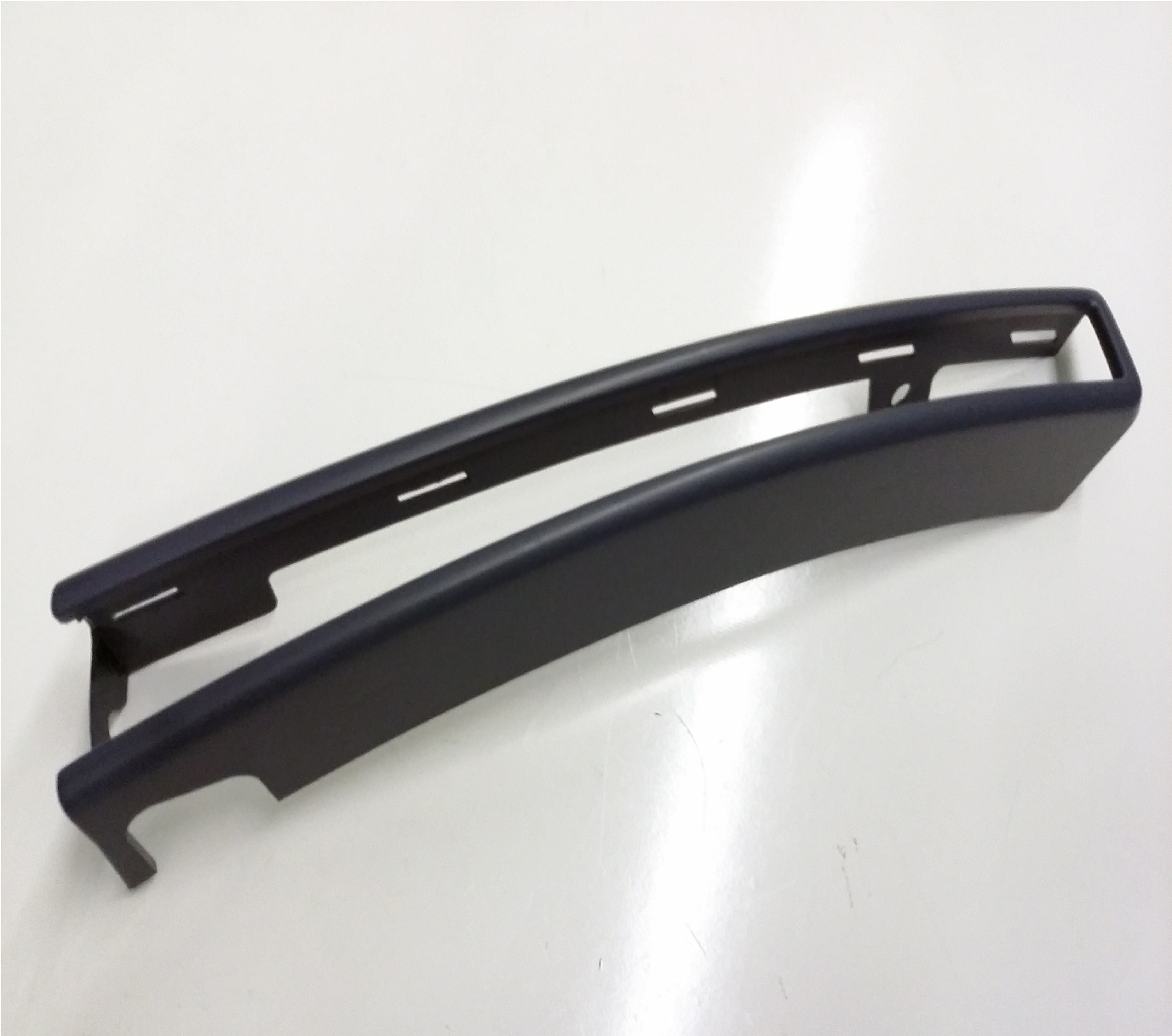 VOLKSWAGEN PASSAT B6 2006 - 2011 SİNYAL ÇERÇEVESİ SOL TARAF - resim 1