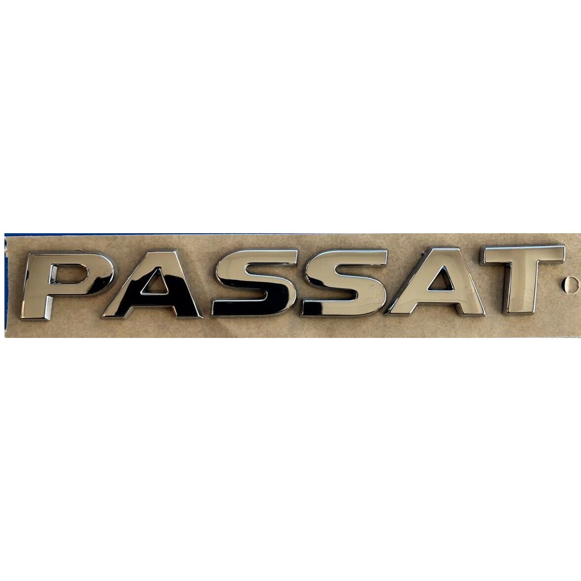 VOLKSWAGEN PASSAT B8 2015 - 2019 ARKA BAGAJ YAZISI KROM - resim 1