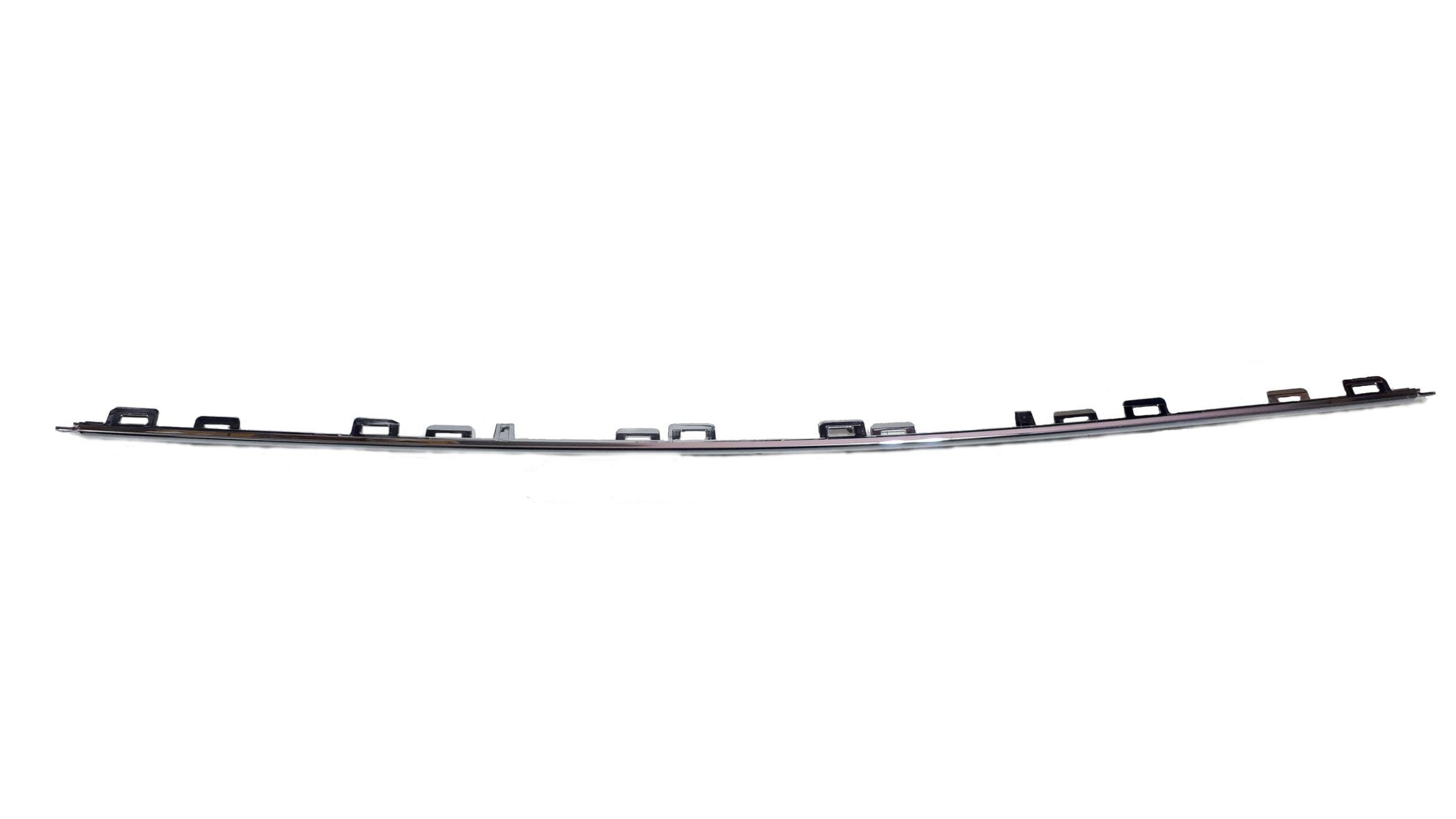 VOLKSWAGEN PASSAT B9 2019 - 2021 ARKA TAMPON ORTA KROMU - resim 1